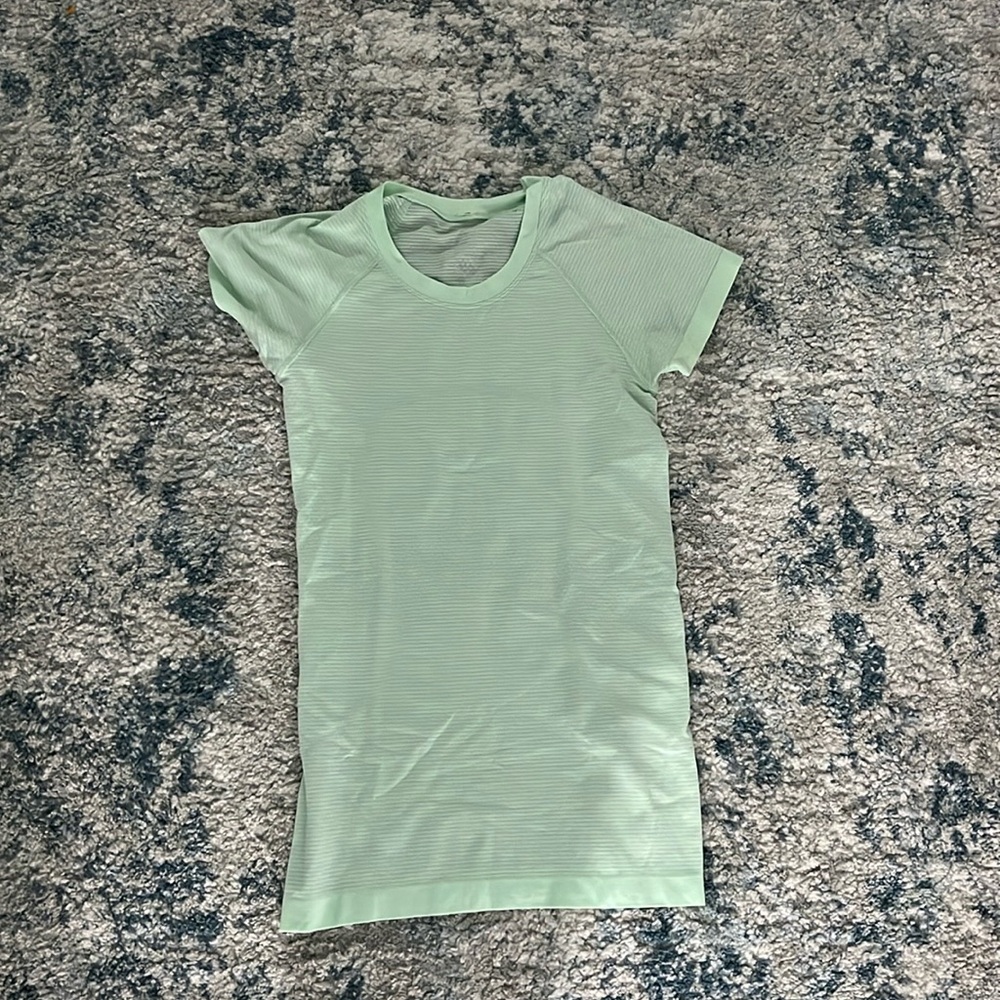 Lulu swiftly size 4